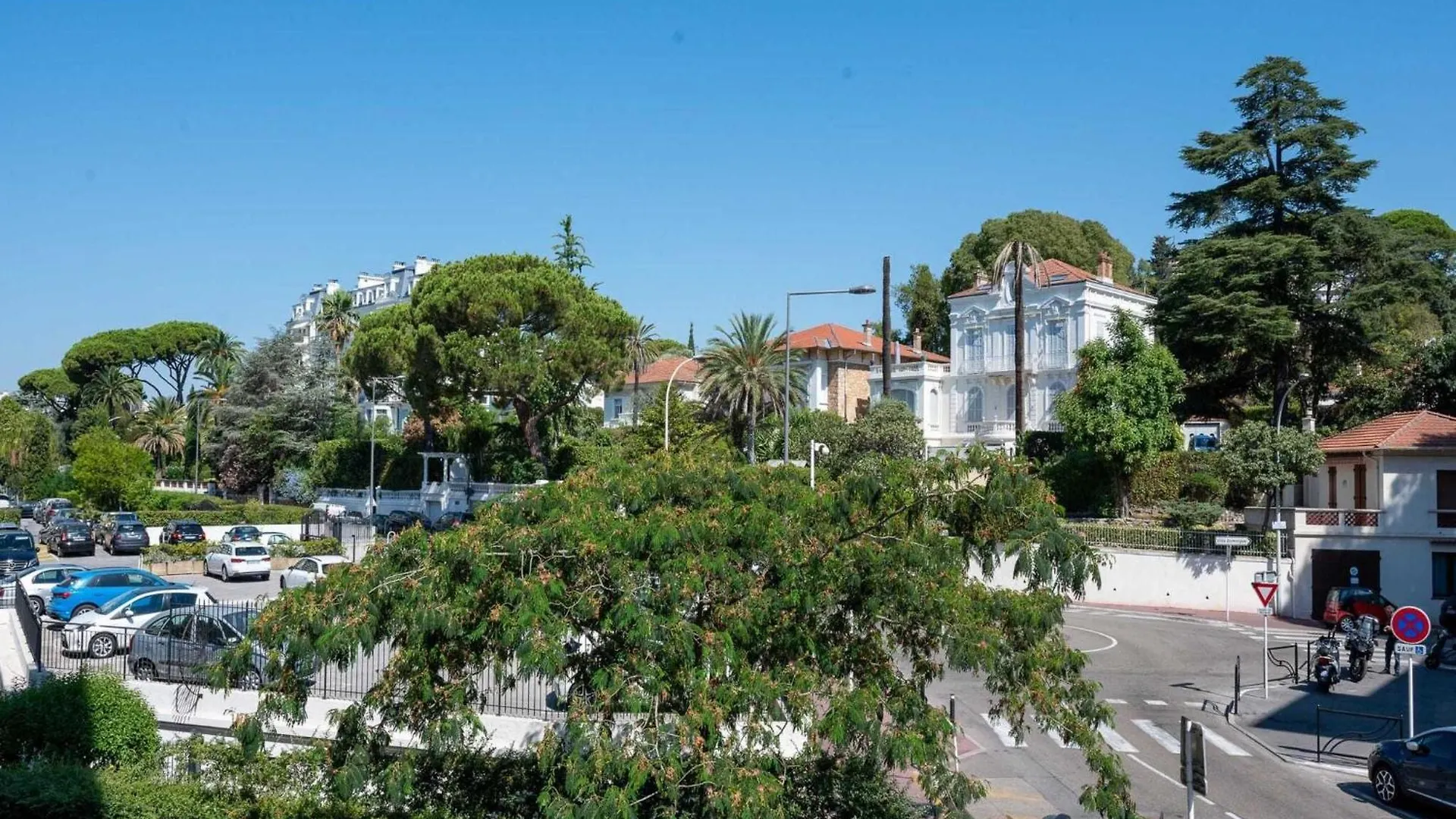 Cosy Apartment With Parking - Cannes - Mobility Lease