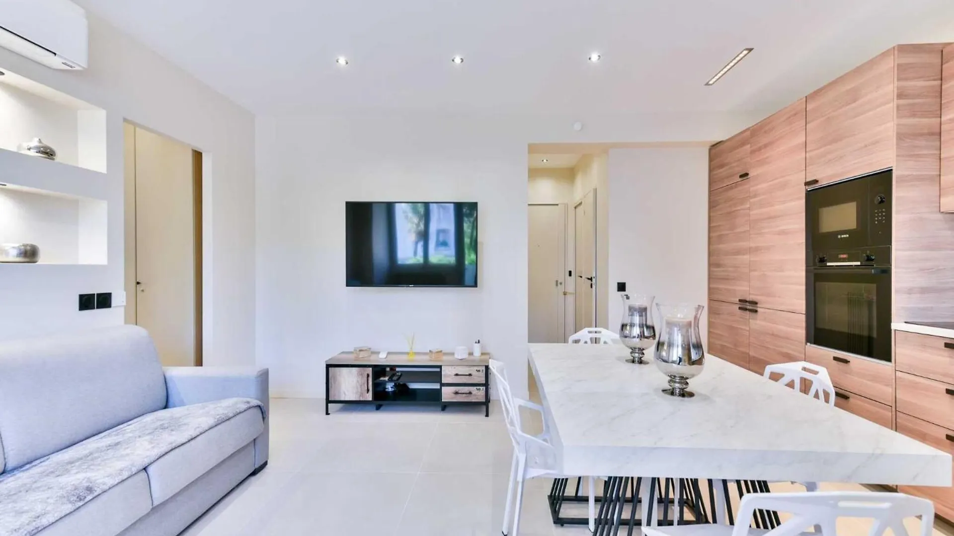 Cosy Apartment With Parking - Cannes - Mobility Lease