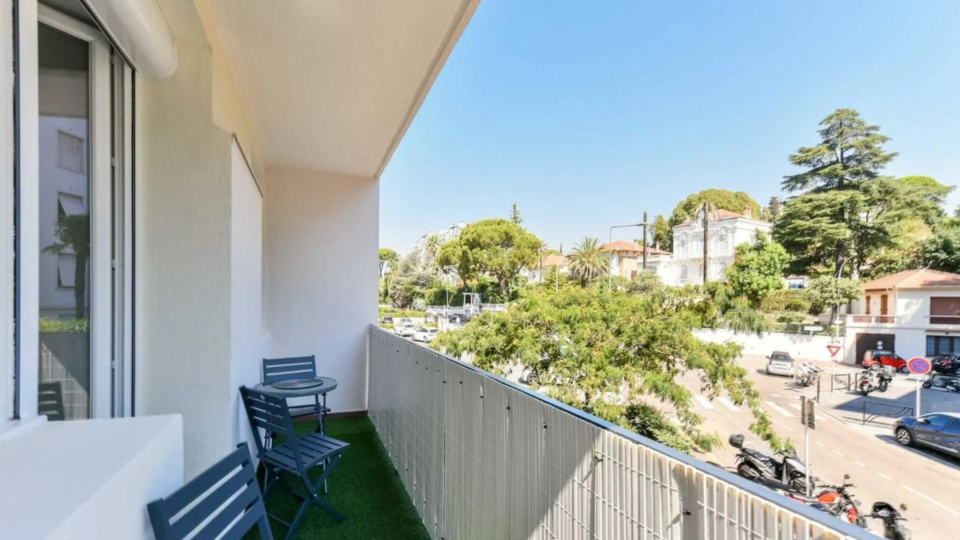 Cosy Apartment With Parking - Cannes - Mobility Lease France